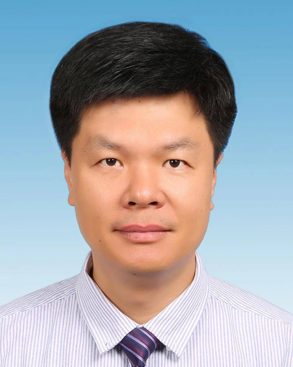 许航宇<strong></p>
<p>鲁信创投股票</strong>，已赴山东任职