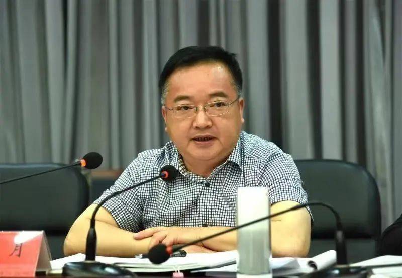 结交政治骗子<strong></p>
<p>鲁信创投股票</strong>,对抗组织审查,李明月被“双开”