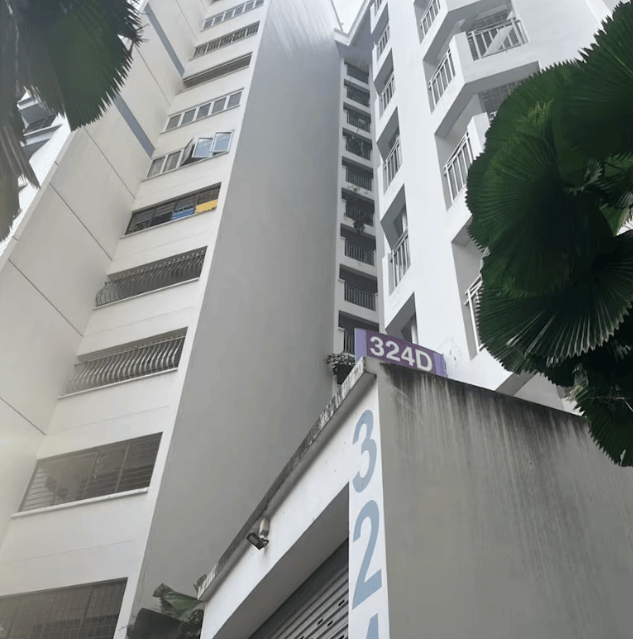 新加坡现双尸案:父亲成白骨<strong></p>
<p>鲁信创投股票</strong>,剑桥博士女儿疑饿死,一家来自东北