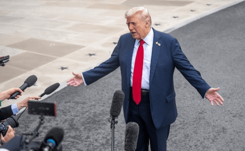 美国联邦政府停摆<strong></p>
<p>鲁信创投股票</strong>，国内经济遭遇重创？白宫威胁要大裁员，外媒：目的是逼迫民主党妥协