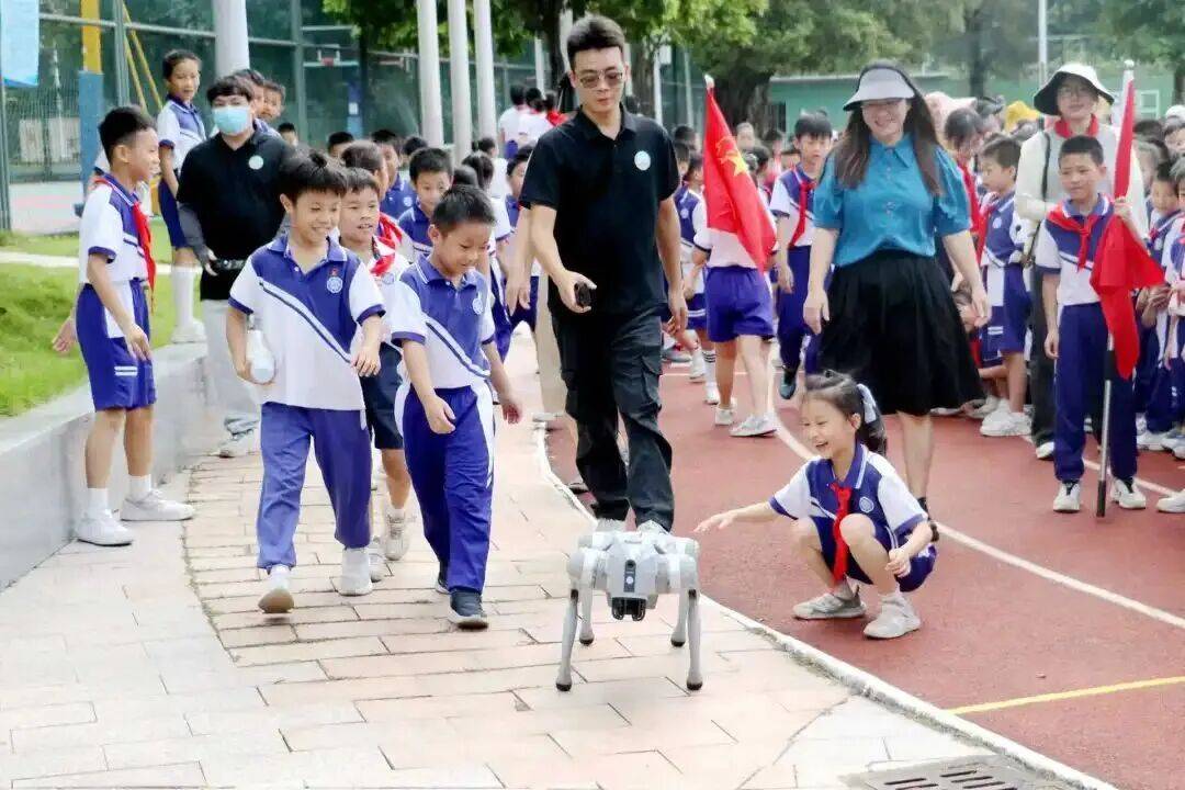 注意<strong></p>
<p>鲁信创投股票</strong>！本周上班时间有变 | 天河早晨