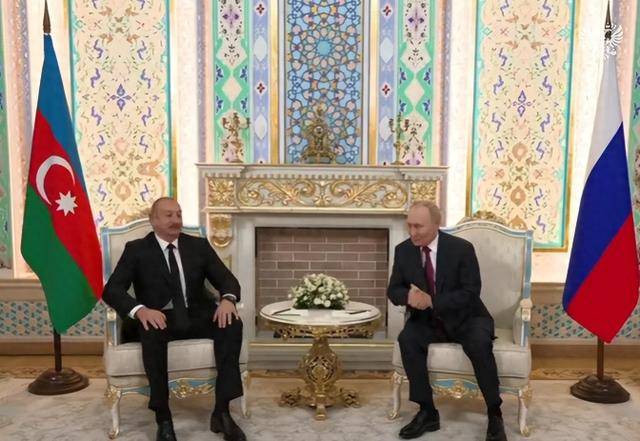 普京缺席朝鲜阅兵<strong></p>
<p>中国嘉陵股票</strong>，当面向邻国道歉，承认俄军犯错，乌克兰迎来转机？