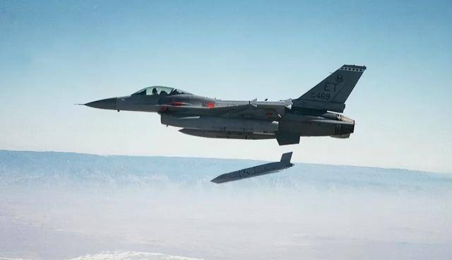 俄白唱了出双簧：要借特朗普之手<strong></p>
<p>杭齿前进股票</strong>，将援乌战斧计划悄悄扼杀！