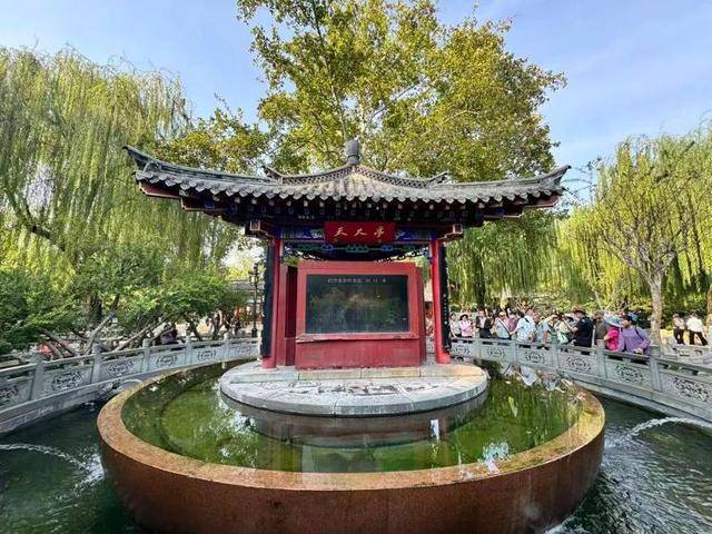 黑虎泉喷得“兽头”都不够用了!济南群泉竞涌<strong></p>
<p>宏达高科股票</strong>,几十年一见