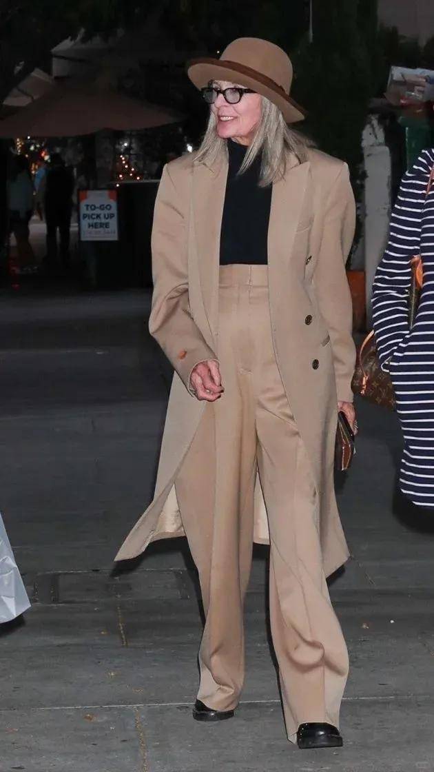 79岁奥斯卡影后离世<strong></p>
<p>宏达高科股票</strong>，她是男神收割机，松弛中性风穿搭鼻祖