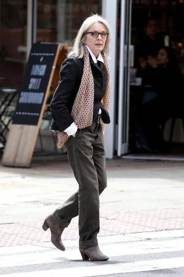 79岁奥斯卡影后离世<strong></p>
<p>宏达高科股票</strong>，她是男神收割机，松弛中性风穿搭鼻祖