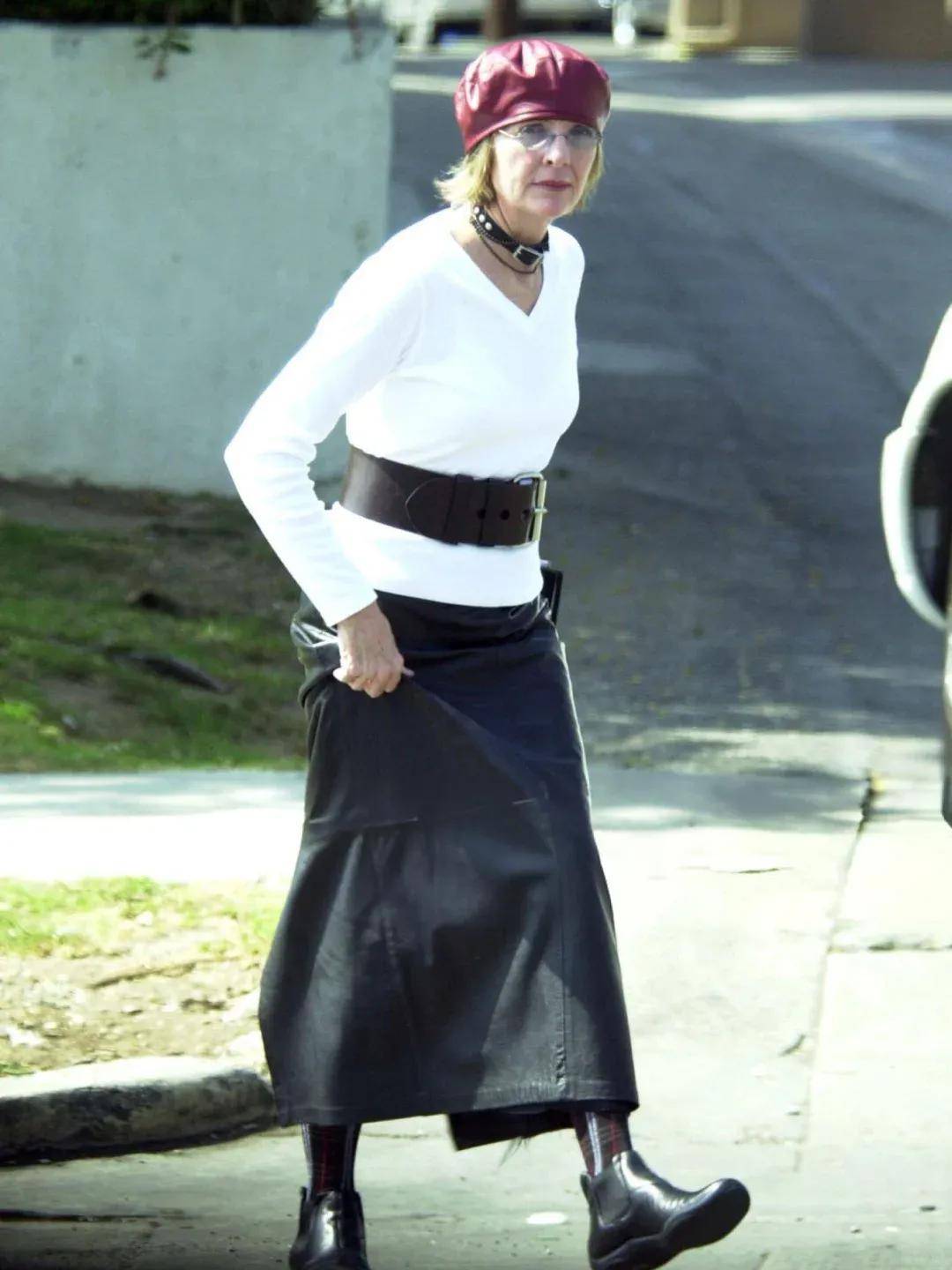 79岁奥斯卡影后离世<strong></p>
<p>宏达高科股票</strong>，她是男神收割机，松弛中性风穿搭鼻祖