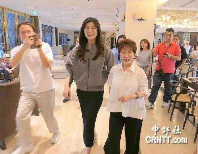 到底支持谁当党主席?当着郑丽文的面<strong></p>
<p>皇氏乳业股票</strong>,洪秀柱说出了自己的答案