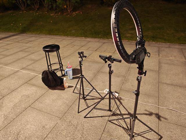 100米有近20个直播间<strong></p>
<p>福成五丰股票</strong>,深夜的成都街头为何“长满”主播?