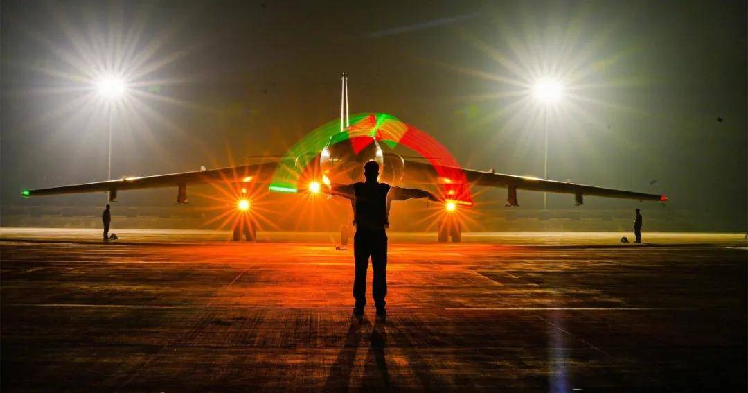 军迷热议<strong></p>
<p>600303股票</strong>!《舰载武器》曝光四发轰-6改进方案:航程14000公里?