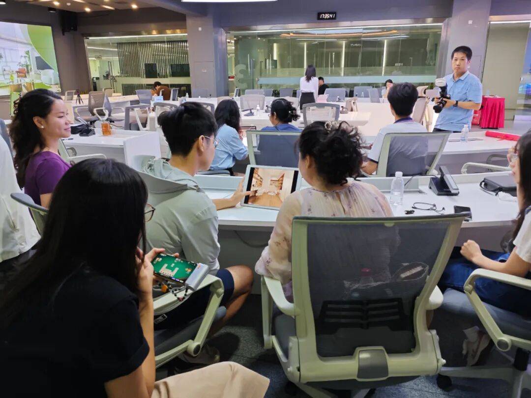 心疼！南宁一业主上厕所要经过厨房<strong></p>
<p>600303股票</strong>，抽油烟机贴防撞条……