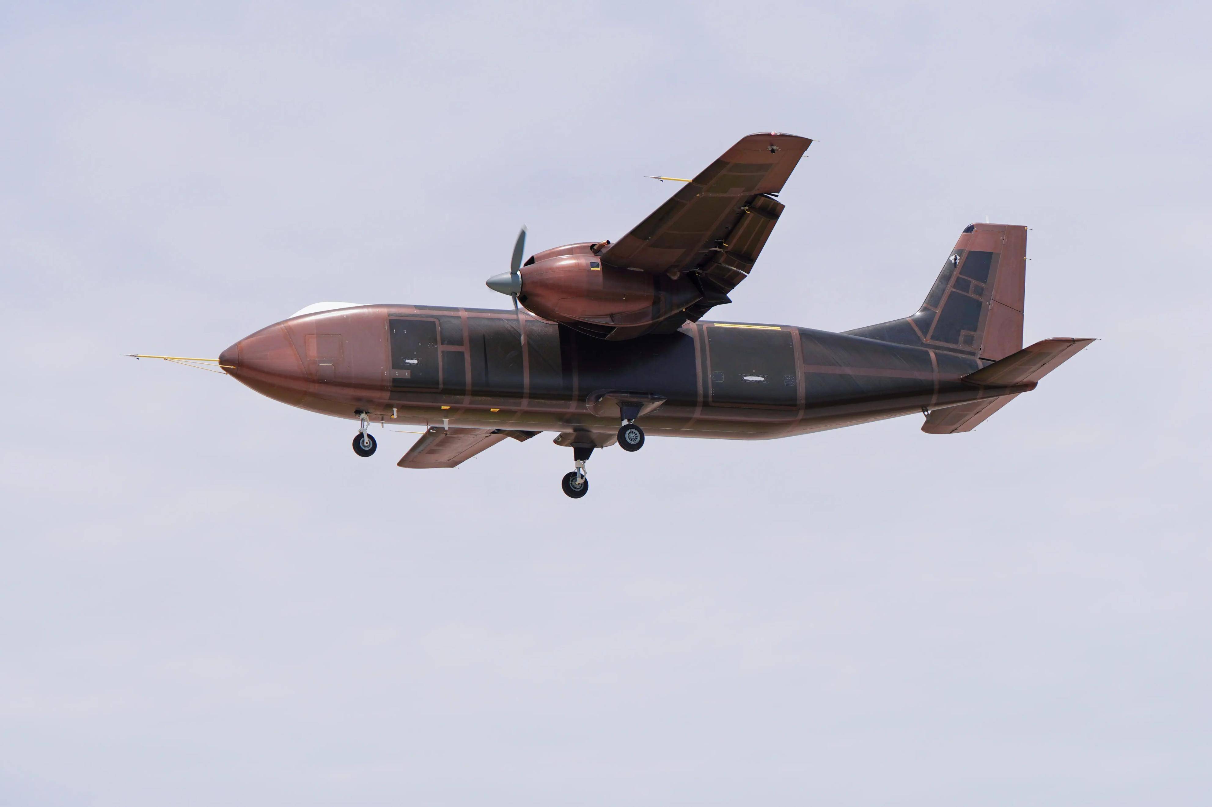 美军媒承认全世界都落后<strong></p>
<p>601998股票</strong>，中国推出全球最大无人运输机已遥遥领先