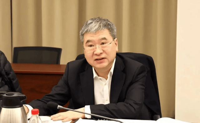 一日打三虎！蒋超良、陆文俊被双开<strong></p>
<p>华夏能源革新股票基金</strong>，张建华被开除党籍