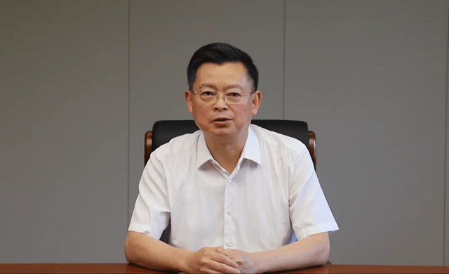 一日打三虎！蒋超良、陆文俊被双开<strong></p>
<p>华夏能源革新股票基金</strong>，张建华被开除党籍