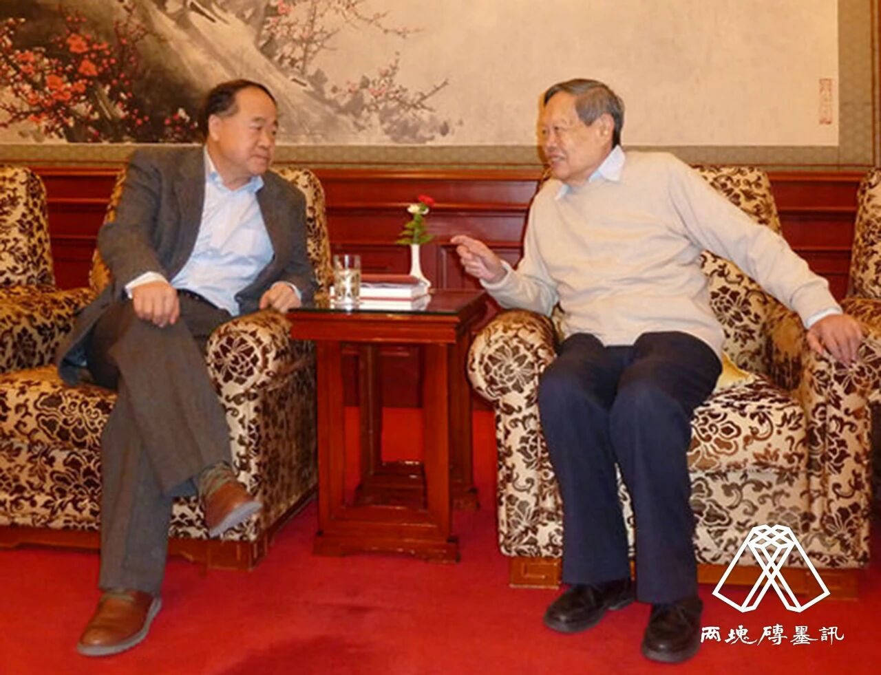 窑变|莫言悼杨振宁<strong></p>
<p>300235股票</strong>,写了一首诗:先生原本仙乡客……