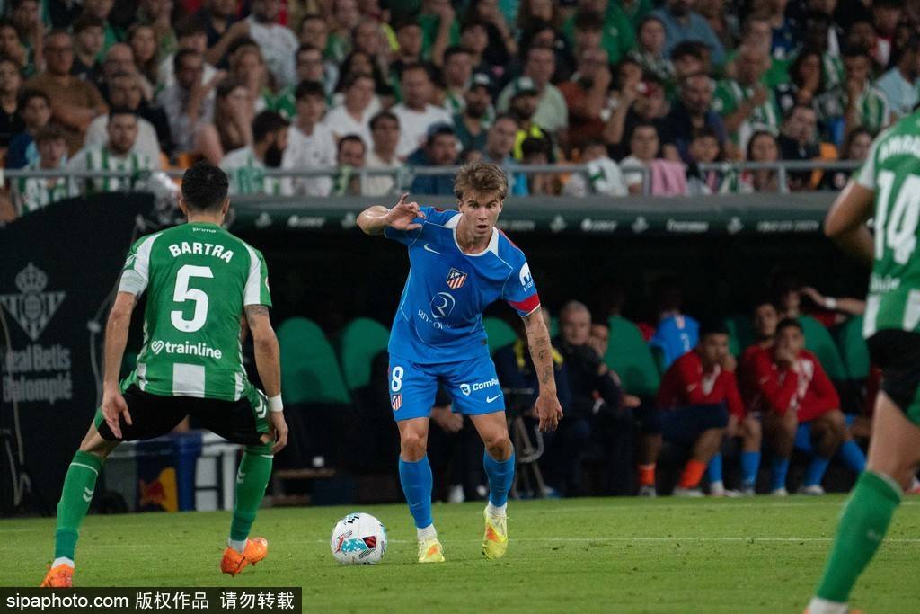 西甲-小西蒙尼世界波小蜘蛛送助攻 马竞客场2-0贝蒂斯