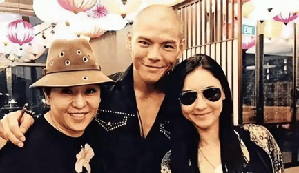 考古丨《喜剧之王》的“顶级售后”？周星驰罕见露面为张柏芝打call<strong></p>
<p>顺丰股票002352</strong>，瞬间点燃全场！