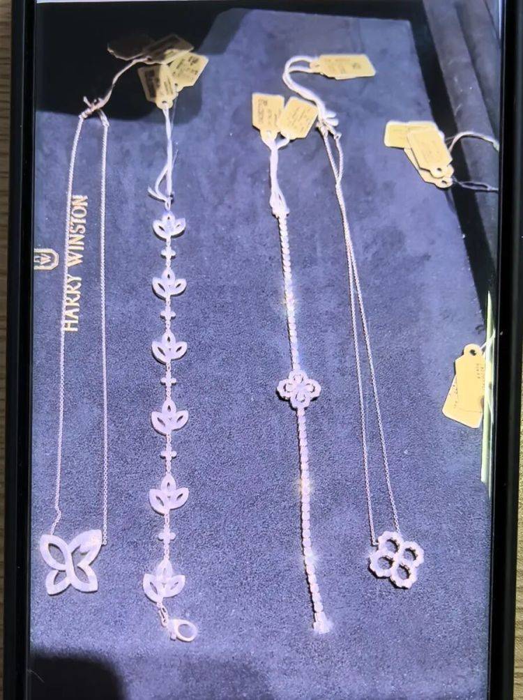 事发上海！女子崩溃“他昨晚还在我家吃饭”<strong></p>
<p>亚马逊股票股价实时行情</strong>，聊天记录曝光诈骗细节