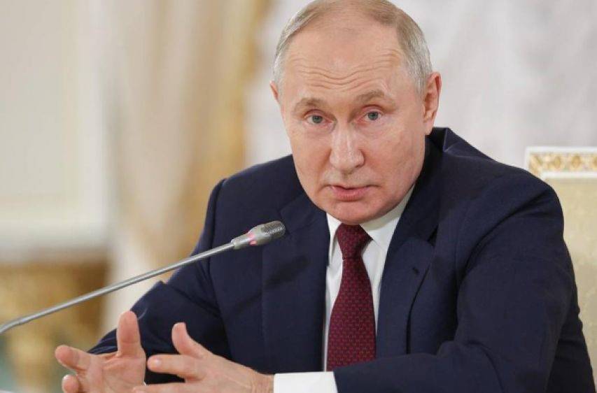 欧盟国家一夜变天！数万人涌上街头<strong></p>
<p>亚马逊股票股价实时行情</strong>，高喊“不愿为乌克兰送死”！特朗普没想到，普京收到意外之喜