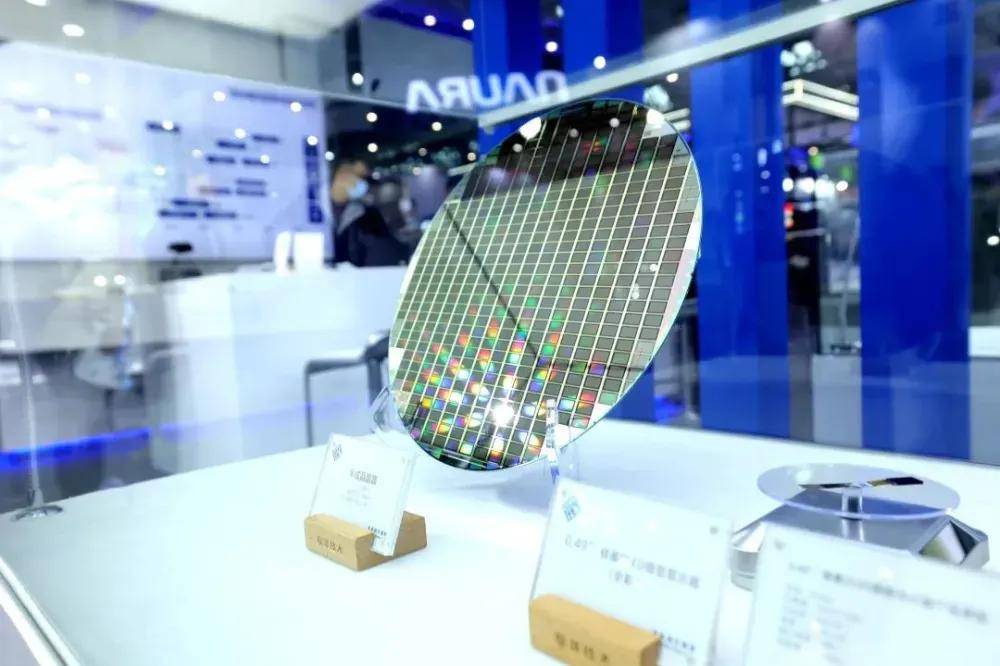 合肥冲出百亿IPO:复旦校友造出“黑科技屏”<strong></p>
<p>股票新闻</strong>,打破索尼垄断