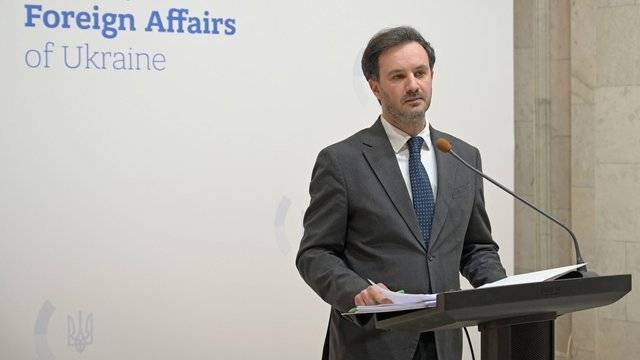 乌方回应俄在战区设立“走廊”提议：密切关注事态发展