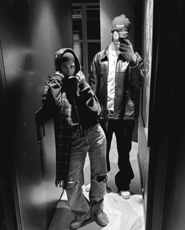 考古|小贝俩儿子恋上同一个女人<strong></p>
<p>股票新闻</strong>，原来贝克汉姆家族关系破裂竟是因为她！