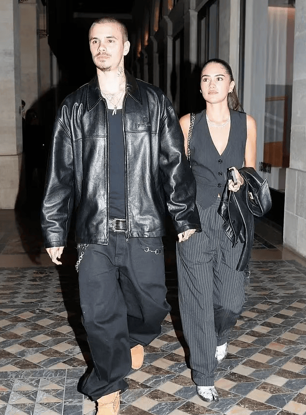 考古|小贝俩儿子恋上同一个女人<strong></p>
<p>股票新闻</strong>，原来贝克汉姆家族关系破裂竟是因为她！