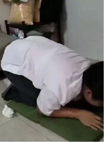 自称“昆仑童子”“玉皇大帝”“紫薇圣人”<strong></p>
<p>白银股票</strong>，敛财超500万、奸淫妇女10人！起底“天道鸿元”