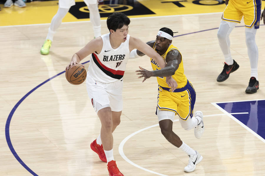 杨瀚森被下放NBA发展联盟<strong></p>
<p>白银股票</strong>,同批大个新秀球员的境遇大多相似