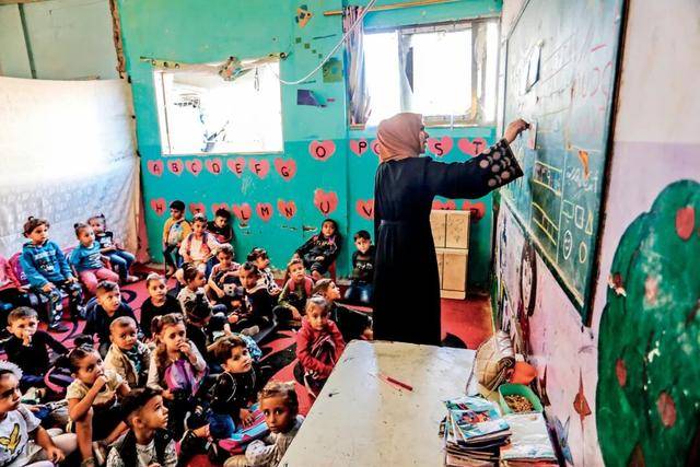 8岁女儿尖叫着从梦中醒来：“妈妈<strong></p>
<p>白银股票</strong>，又要掉炸弹了”