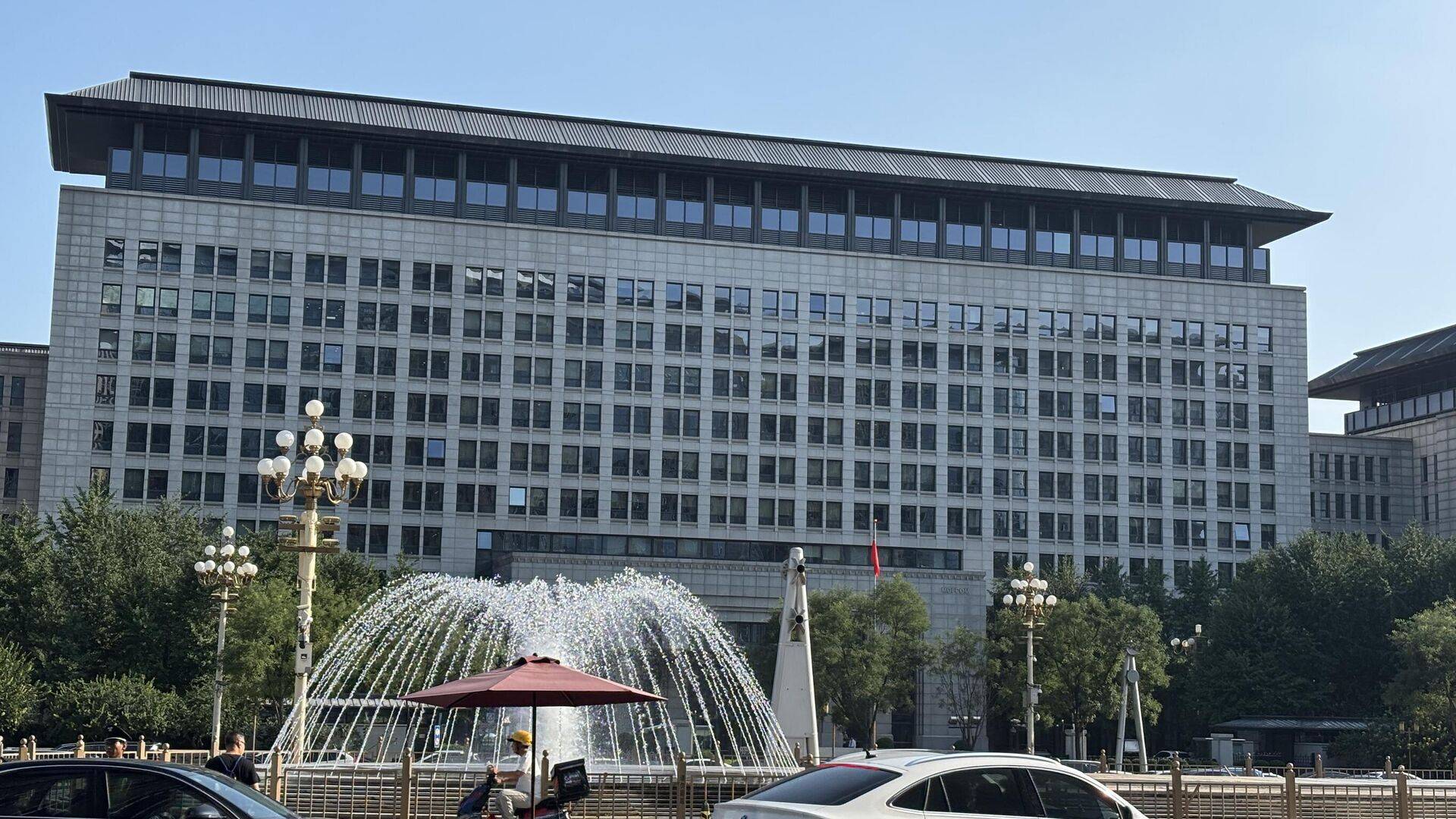 中美谈妥之后<strong></p>
<p>股票知识入门</strong>,安世中国准备B计划:断供属实,荷兰安世目前欠10亿元货款!