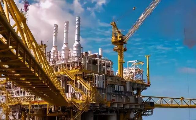 默默布局20年!西方突然惊醒:中国加速囤油囤粮<strong></p>
<p>连云港股票</strong>,准备干大事?