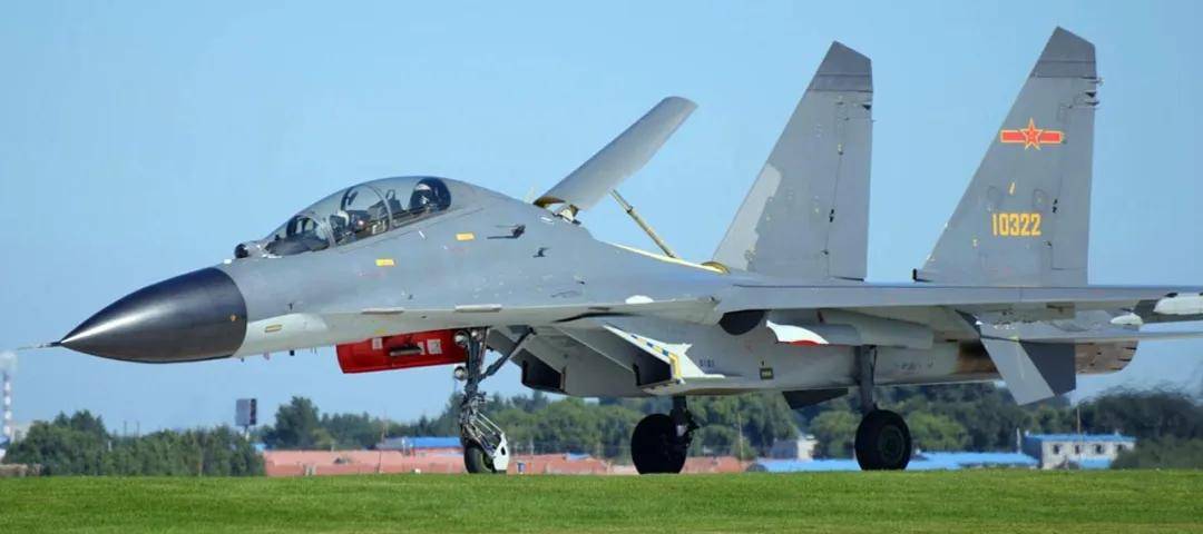 歼-35青春版<strong></p>
<p>连云港股票</strong>?076专用舰载机?新机“超级小黄蜂”究竟是干嘛的?