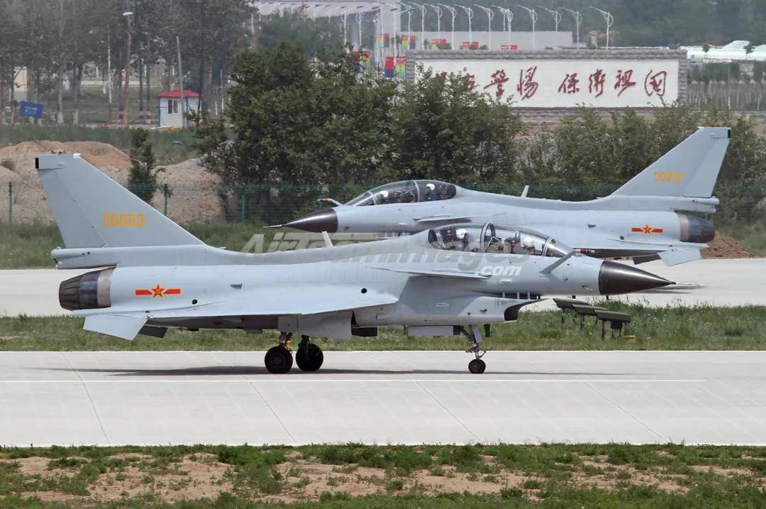 歼-35青春版<strong></p>
<p>连云港股票</strong>?076专用舰载机?新机“超级小黄蜂”究竟是干嘛的?