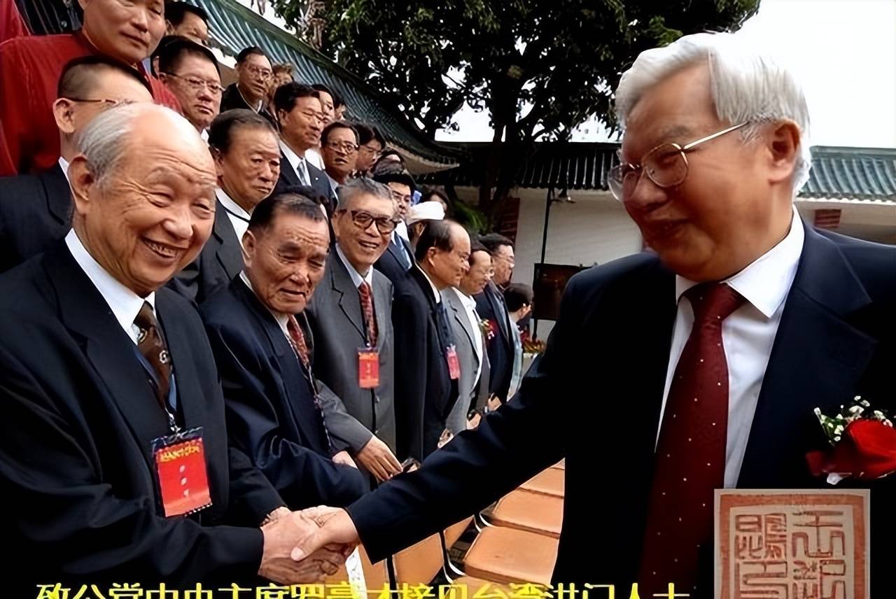 洪门成立“除奸队”<strong></p>
<p>连云港股票</strong>,消灭台独!赖清德傻眼了,洪门究竟有多厉害