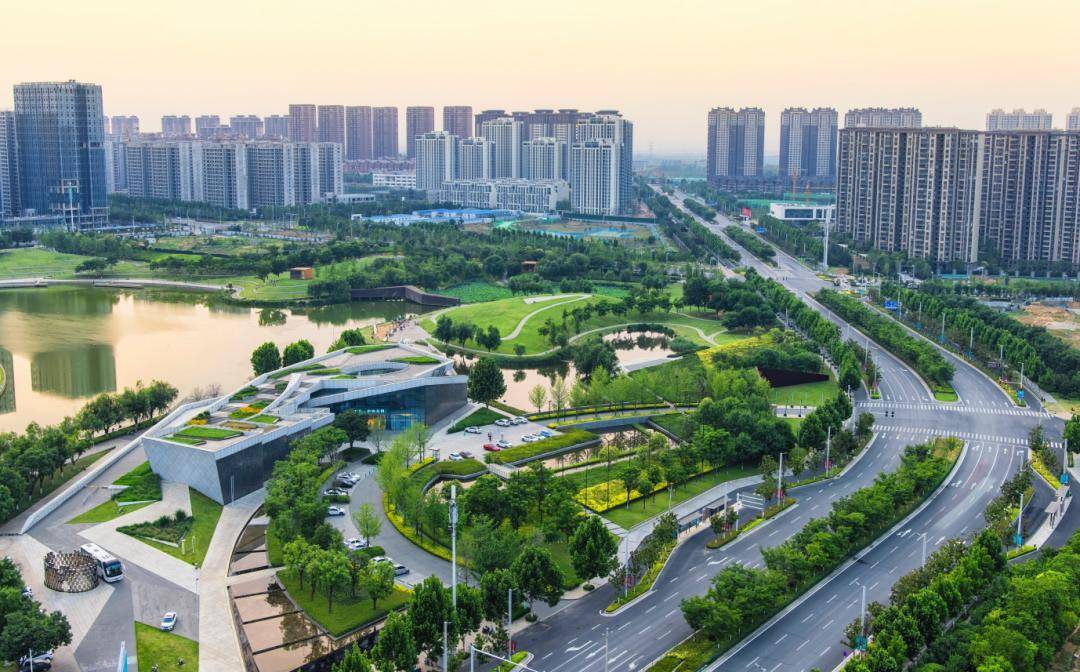 破1200亿元<strong></p>
<p>东吴证券股票</strong>!前三季度郑州航空港GDP同比增11.1%