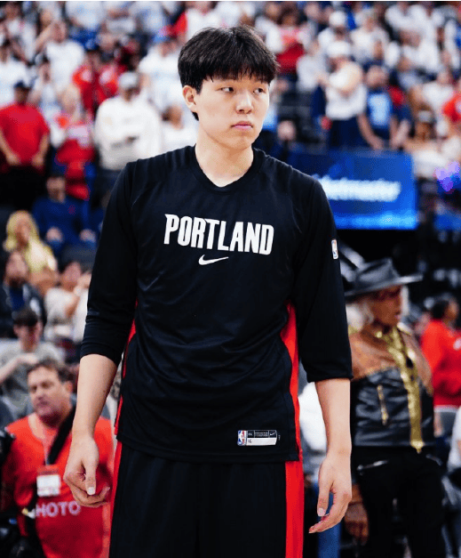 杨瀚森近期状态低迷?工作室回应:不存在暴饮暴食<strong></p>
<p>东吴证券股票</strong>,很珍惜征战NBA的机会