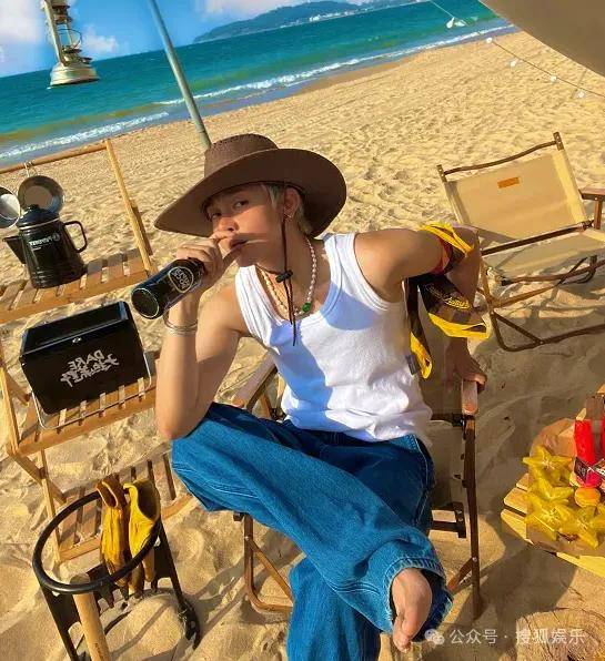 第三段婚姻亮红灯<strong></p>
<p>正荣股票</strong>？他不会又要离婚了吧......