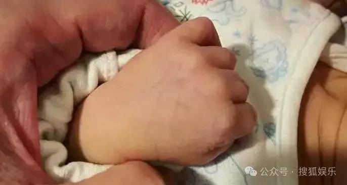 第三段婚姻亮红灯<strong></p>
<p>正荣股票</strong>？他不会又要离婚了吧......