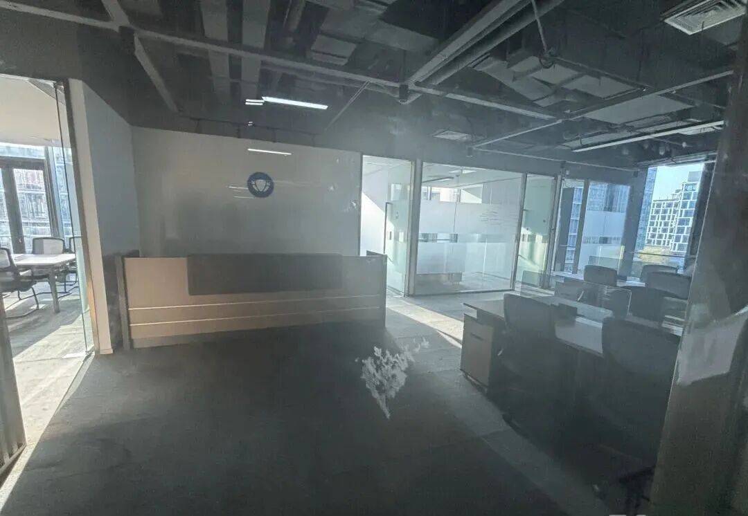 突然爆雷！人去屋空<strong></p>
<p>山西焦化股票</strong>，电话停机…不少人慌了：刚付了钱，平台跑路？